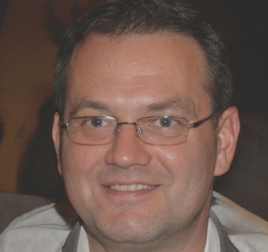 Maximilian Bergerhoff, Geschäftsführer und Finanzexperte von ziravestilo